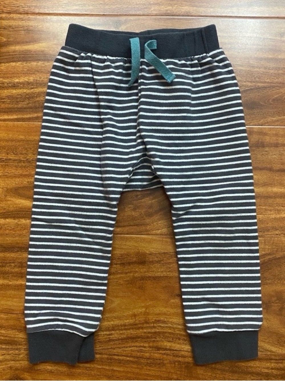 3/$25 Petit Lem Baby Gray Stripe Cotton Soft Legging Gender Neutral Size 18M
